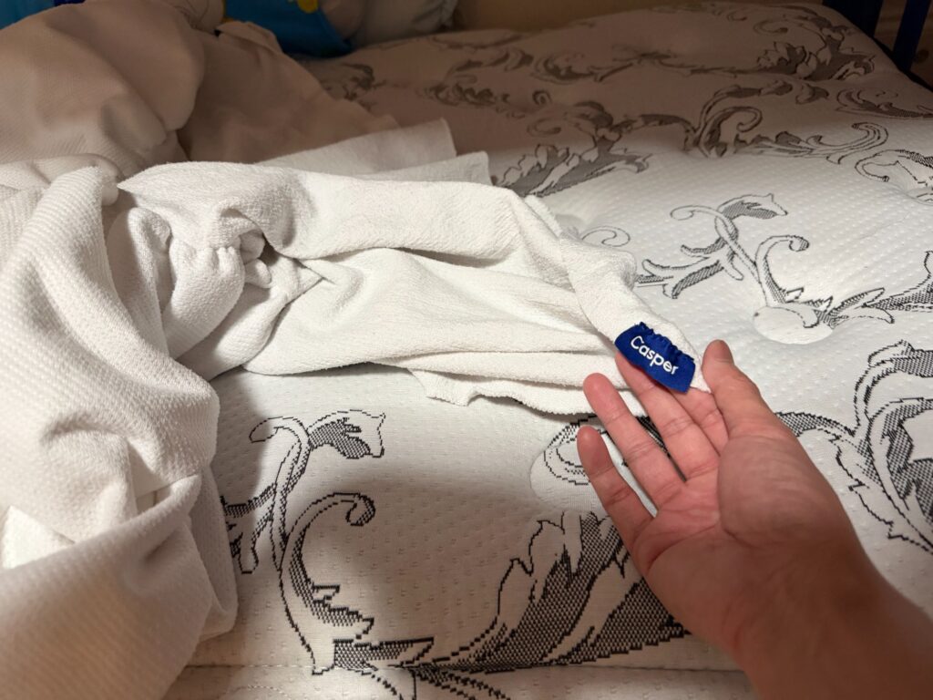 The One Thing Every Caregiver Forgets to Put on the Bed and Regrets Later